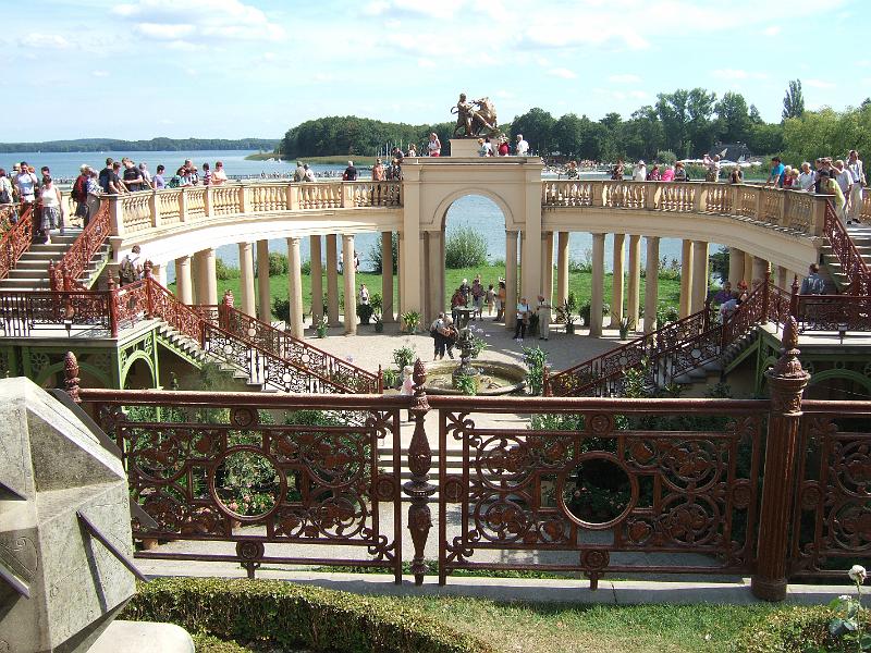 2009-08- (26).JPG - Die Außengalerie des Schlosses ...